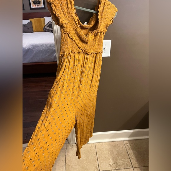 Altar'd State Large Yellow Ruffled Jumpsuit - Picture 2 of 7